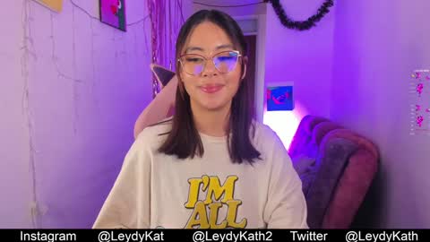 Snapshot of nasha_abby chatting on December 11, 9:23 pm Call me Nasha online show from December 11, 9:23 pm