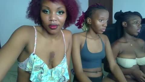 nasty_divah online show from April 16, 9:25 pm