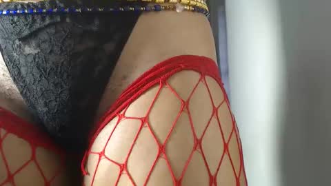 ella online show from October 10, 7:02 am