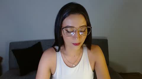 nathalia online show from January 20, 1:39 am