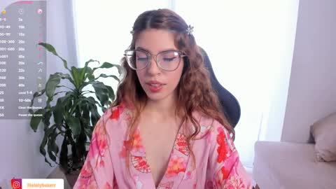 nat_bakerss online show from April 11, 9:18 pm