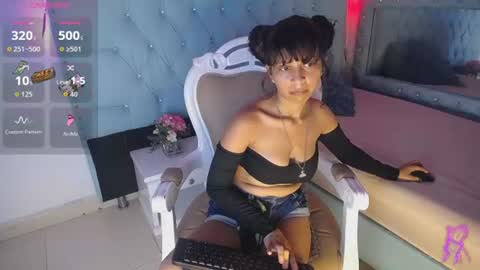  Nat Kitty online show from July 18, 7:05 pm