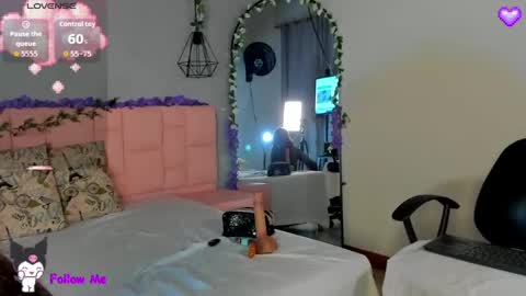 Natacha online show from April 18, 2:30 pm