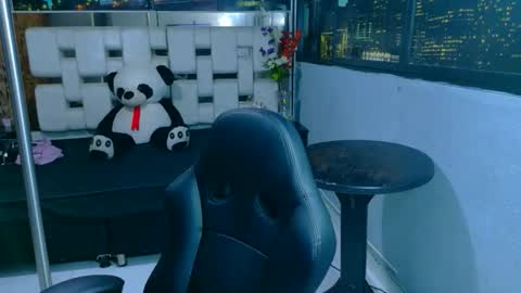 nataliatompsonx1 online show from November 22, 12:24 am