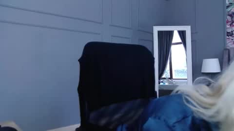 Natalie online show from November 4, 7:35 am