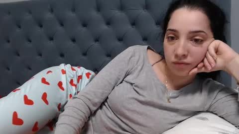 Miia online show from February 7, 3:02 am