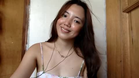 Emma online show from April 18, 3:09 am