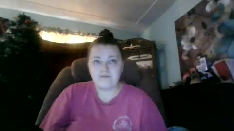 Snapshot of nataliedays chatting on December 5, 3:39 pm Natalie  online show from December 5, 3:39 pm