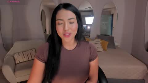 Natalie Lewis online show from February 21, 11:55 am