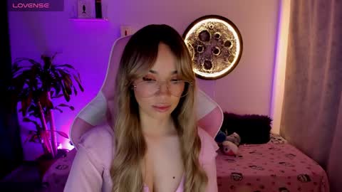 MissNatis online show from May 21, 2:20 am