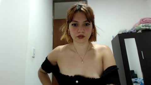 Snapshot of nataly__portman__ chatting on March 12, 11:33 pm Nataly online show from March 12, 11:33 pm
