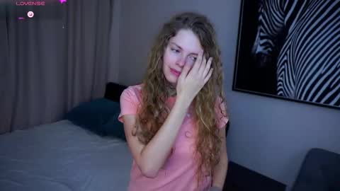 Natalie online show from November 26, 5:52 am