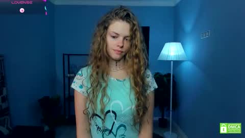 Natalie online show from December 21, 5:01 am