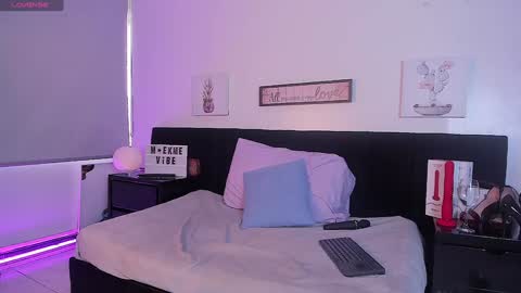  Natasha Kinski  online show from February 8, 7:59 pm