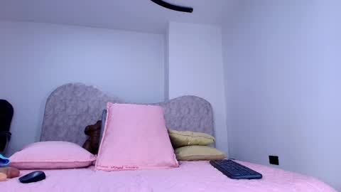 natasha_segura online show from April 18, 11:56 am