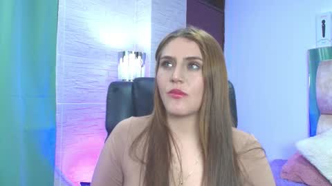 Snapshot of natasharobbins chatting on September 28, 10:59 pm   online show from September 28, 10:59 pm