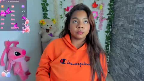 Naty online show from March 10, 7:44 am