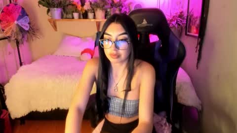 Nati  online show from February 13, 1:35 pm