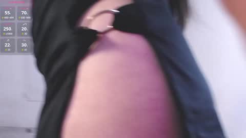 natsuki online show from April 8, 11:45 am