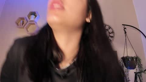 NATTASHA BROWN  online show from January 7, 10:40 am