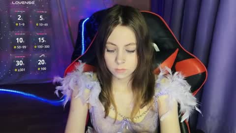 natural_babe666 online show from March 30, 9:47 pm