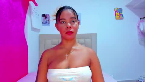 Snapshot of naty_coxx chatting on January 20, 1:18 am NATY COXX online show from January 20, 1:18 am