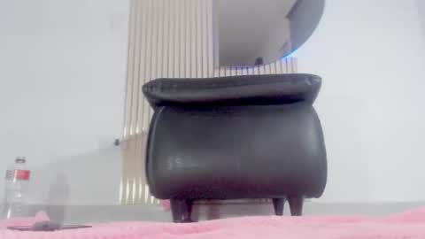 naty online show from November 24, 11:12 am