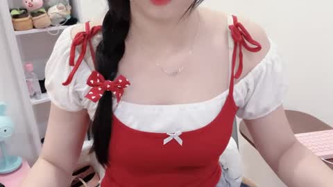 Kiki online show from April 18, 2:36 am