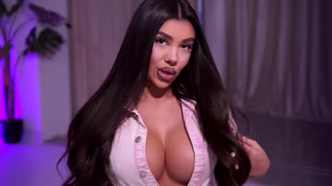 Naty online show from March 18, 7:52 pm