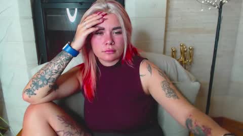 Maria  online show from October 13, 9:39 pm