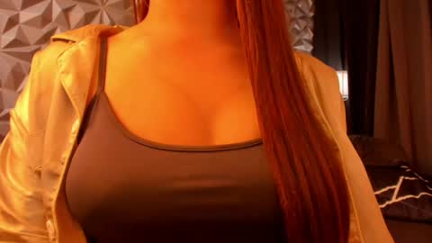 LEXY online show from April 18, 7:07 pm