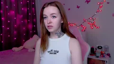 Snapshot of naughty_mablee chatting on October 9, 1:21 am Mable online show from October 9, 1:21 am