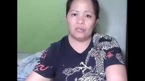 naughtymom26 online show from October 18, 12:25 am