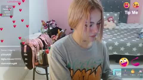 naughtyplayass online show from January 9, 4:49 pm