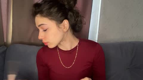 Angelihee online show from April 14, 10:26 am