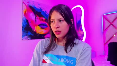 nenaarisk online show from April 17, 1:46 pm