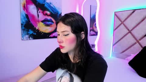 nenaarisk online show from March 12, 1:47 pm