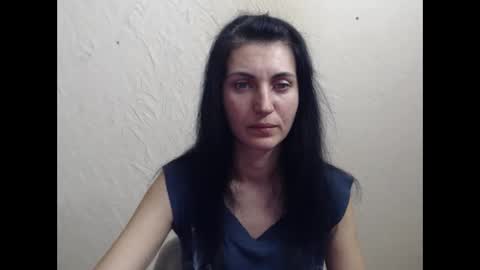 Nensy online show from March 3, 3:40 pm