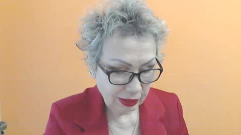 NessyJenixs online show from January 9, 9:35 am