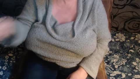 Lilly  online show from December 5, 11:00 am