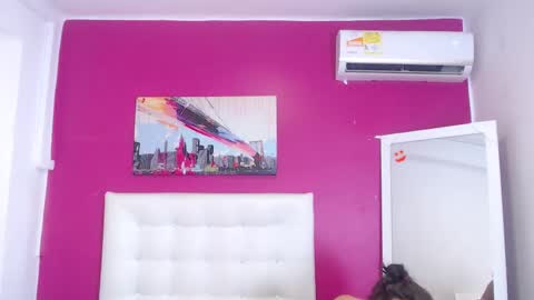 nextdoor_fantasy online show from September 17, 3:15 am