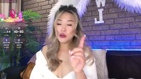 Nicky online show from September 18, 1:31 pm