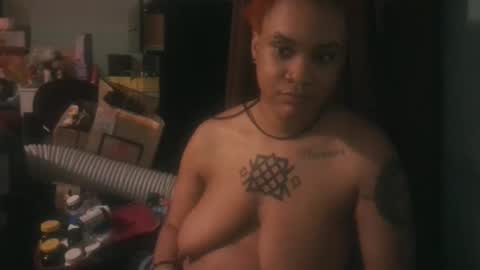 nickythehawtie online show from March 30, 4:34 am