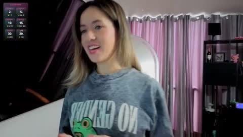 Nicky online show from March 12, 6:32 pm