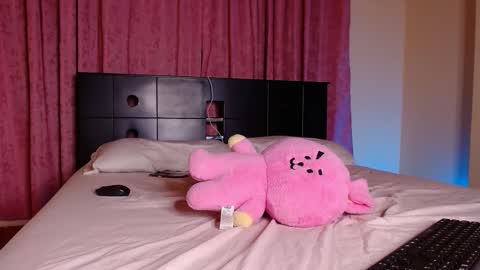 nicole online show from February 26, 6:23 am