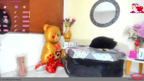 Nicole Santana online show from April 16, 11:07 pm