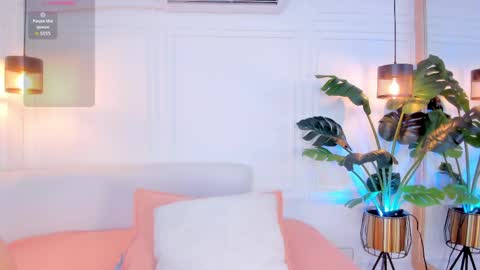 N A T A L I A online show from April 5, 8:08 pm