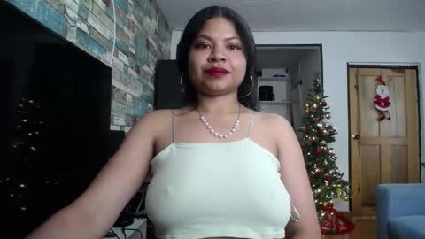 Nicole online show from November 18, 7:15 pm