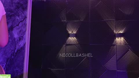 Nicoll  Independent model online show from February 6, 6:08 am