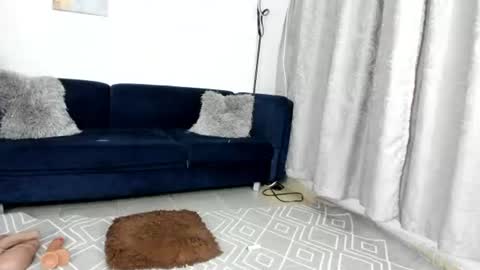 Nicolle Lima online show from June 11, 12:32 am